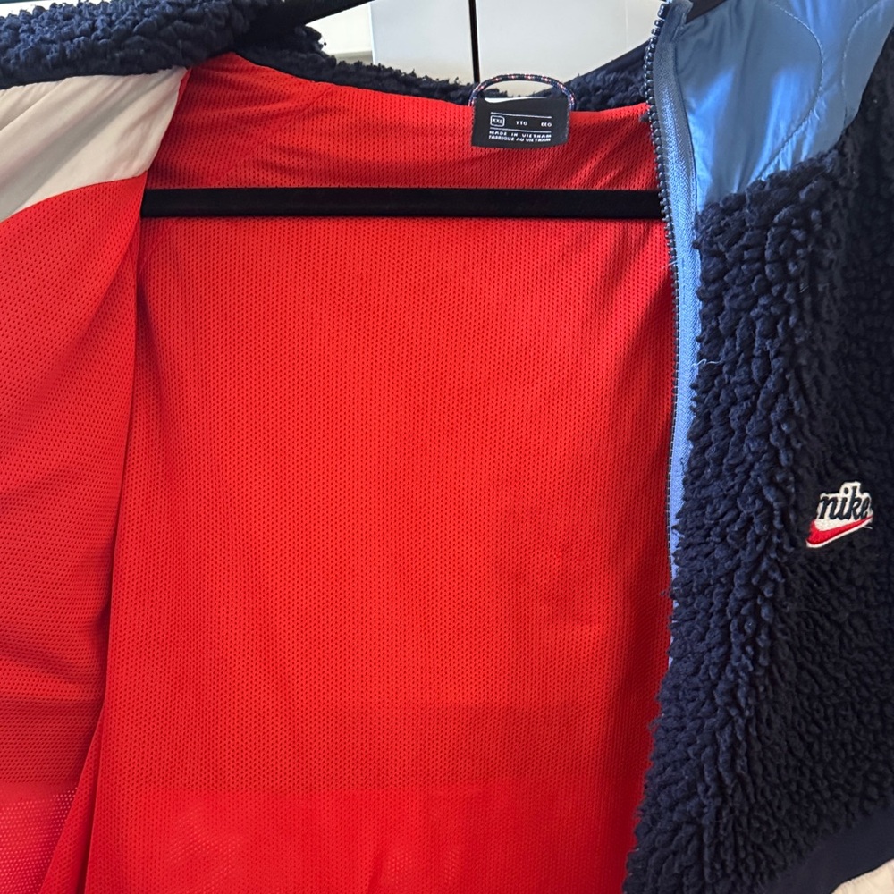Nike Navy Sherpa Jacket with Light Blue, White & Red Accents - Picture 7 of 9
